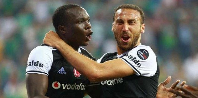 After Cenk caught the coronavirus, Beşiktaş's other striker Aboubakar was also injured in the National Team, the only striker left.
