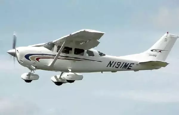 Meksika'da Cessna 206 tipi uçak düştü 2 ölü; 2 yaralı Meksika'da Cessna 206 tipi uçak düştü 2 ölü; 2 yaralı