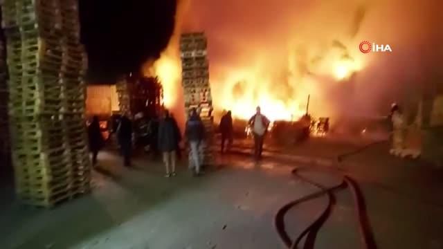 palet fabrikasinda korkutan yangin 4 14031663 o