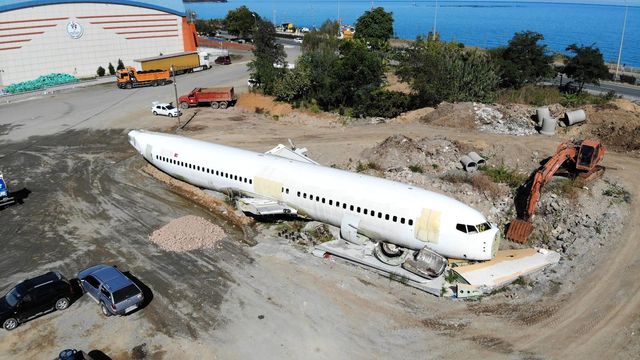 Trabzon Havalimanı'nda pistten çıkan uçak, 4 milyon TL'lik yatırımla pide salonu olacak