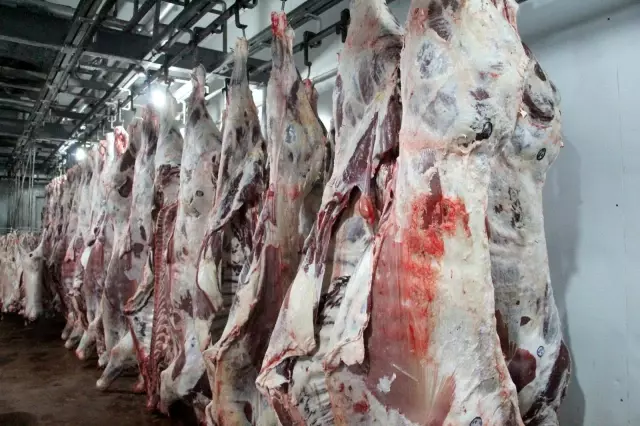 Ramazan'da kırmızı ete zam yok, tavuğa da beklenmiyor Ramazan'da kırmızı ete zam yok, tavuğa da beklenmiyor