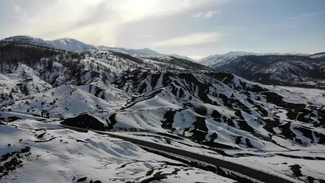 Vali Gündüzöz'den Şenyayla bölgesinin Muş'a bağlanmasına ilişkin açıklama Vali Gündüzöz'den Şenyayla bölgesinin Muş'a bağlanmasına ilişkin açıklama