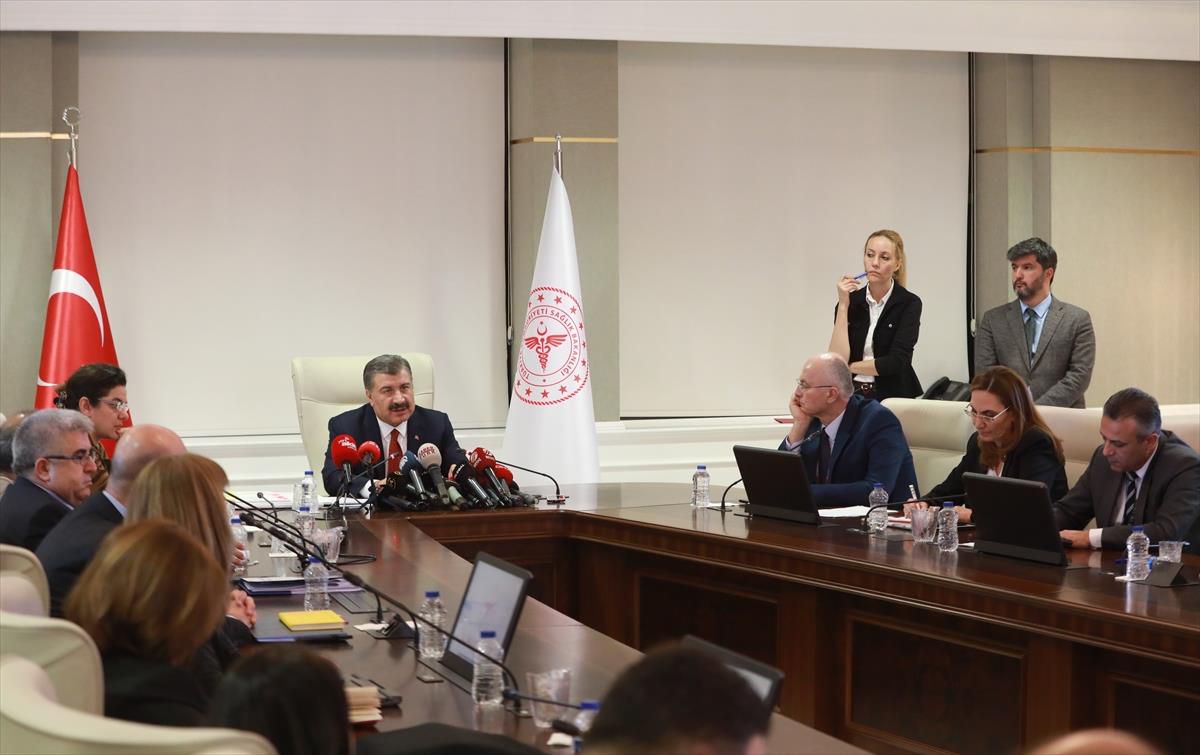 Son Dakika: Sağlık Bakanı Koca, Bilim Kurulu sonrası açıklama yaptı: İngiltere varyantı klasik koronanın yerini aldı