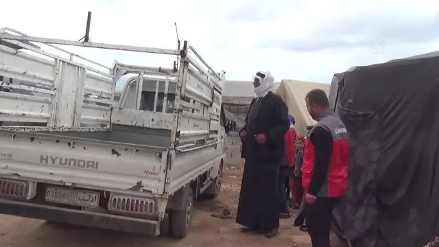 Suriye'deki savaşta anne ve babasını kaybeden Zeynep sıcak bir yuvaya kavuştu Suriye'deki savaşta anne ve babasını kaybeden Zeynep sıcak bir yuvaya kavuştu