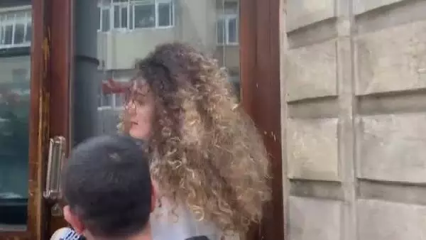 Tatlıses'in kızı Dilan Çıtak'a Nişantaşı'ndaki güzellik merkezinde saldırı-1 Tatlıses'in kızı Dilan Çıtak'a Nişantaşı'ndaki güzellik merkezinde saldırı-1