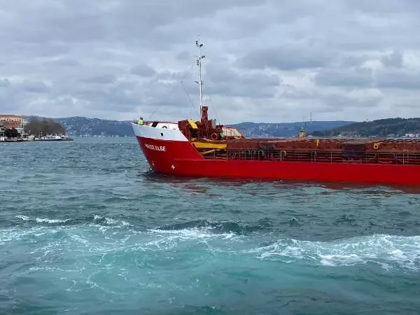 Boğaz'da gemi arızası (1)