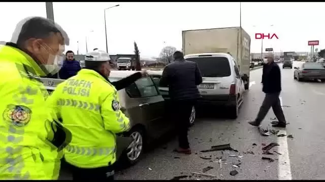 BURSA Bursa'da zincirleme kaza BURSA Bursa'da zincirleme kaza