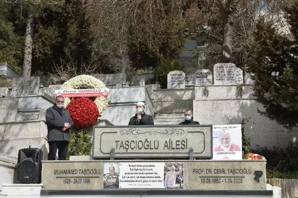 Cemil hocaya mezarı başında anma... 1 yıl sonra helallik alındı