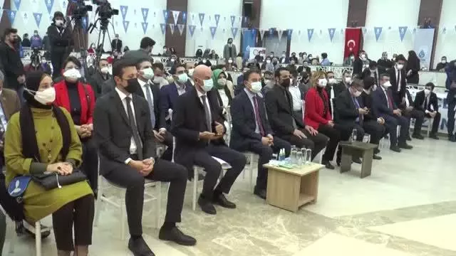 DEVA Partisi Genel Başkanı Babacan, partisinin ilçe kongresinde konuştu DEVA Partisi Genel Başkanı Babacan, partisinin ilçe kongresinde konuştu