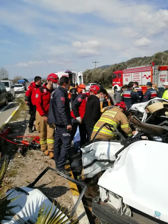 Son dakika haberi! Edremit'te zincirleme kaza: 1 ölü, 3 yaralı