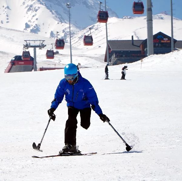 Son dakika haber | Erciyes'te engelliler kayak yaptı