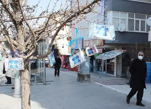 Erzurum'da ağaçlar 'kitap' açtı Erzurum'da ağaçlar 'kitap' açtı