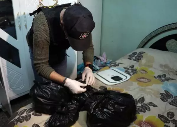 Gaziantep'te, 950 polisle uyuşturucu operasyonu: 29 gözaltı Gaziantep'te, 950 polisle uyuşturucu operasyonu: 29 gözaltı