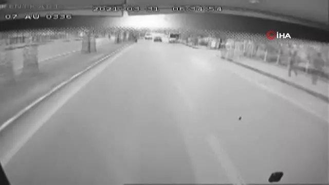 Halk otobüsü şoförünü bıçakla tehdit eden şüpheliler yakalandı Halk otobüsü şoförünü bıçakla tehdit eden şüpheliler yakalandı