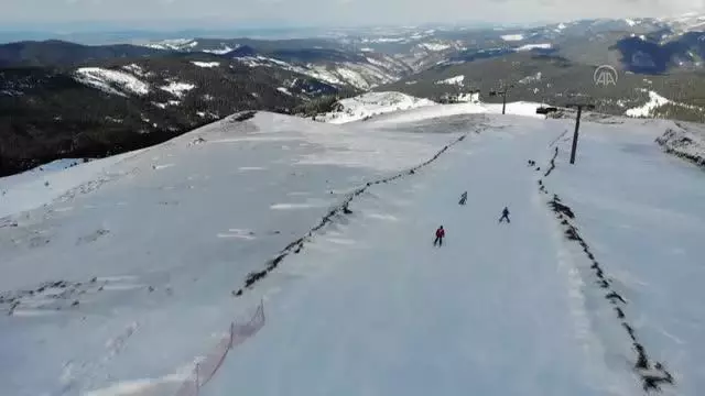 KASTAMONU - Ilgaz Dağı'nda kayak sezonu nisan ayına uzadı