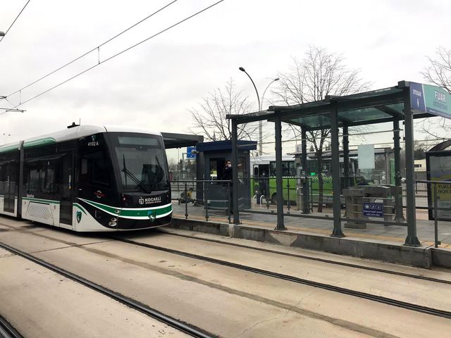 kopan elektrik hatti tamir edilince izmit te 3 14034926 o
