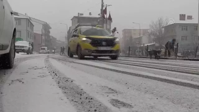 Nisanda kar etkili oldu Nisanda kar etkili oldu