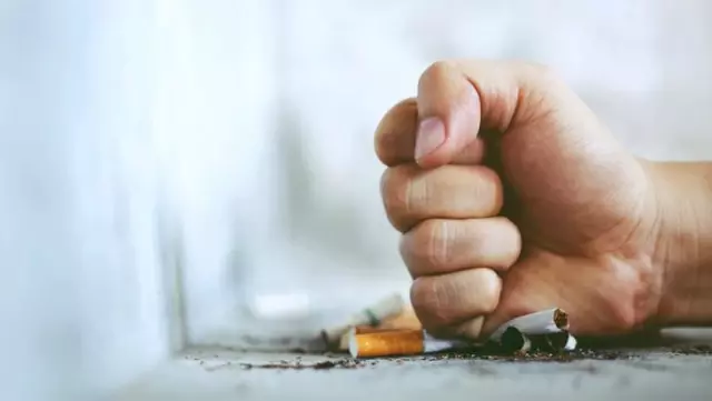 Resmi Gazete'de yayımlandı! Sigarayı bırakma kararı alanlara ilaçlar ücretsiz olarak verilecek Resmi Gazete'de yayımlandı! Sigarayı bırakma kararı alanlara ilaçlar ücretsiz olarak verilecek