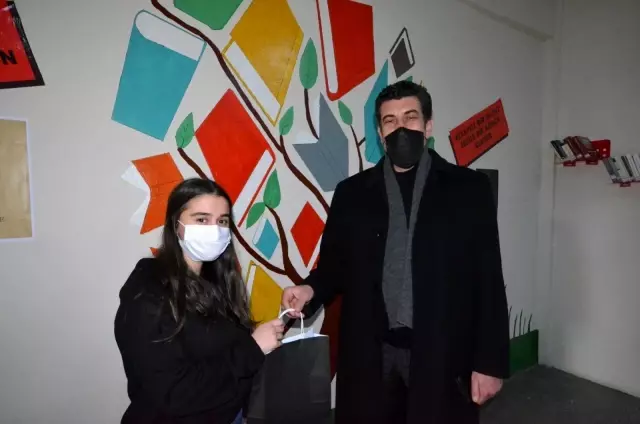 Sarıkamış'ta 'Kütüphane Haftası'etkinliği düzenlendi Sarıkamış'ta 'Kütüphane Haftası'etkinliği düzenlendi