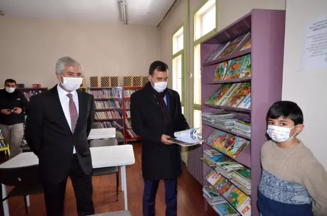 Sarıkamış'ta 'Kütüphane Haftası'etkinliği düzenlendi Sarıkamış'ta 'Kütüphane Haftası'etkinliği düzenlendi