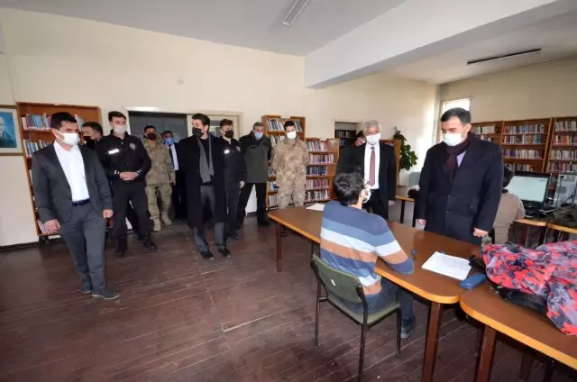 Sarıkamış'ta 'Kütüphane Haftası'etkinliği düzenlendi Sarıkamış'ta 'Kütüphane Haftası'etkinliği düzenlendi