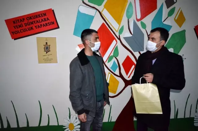 Sarıkamış'ta 'Kütüphane Haftası'etkinliği düzenlendi Sarıkamış'ta 'Kütüphane Haftası'etkinliği düzenlendi