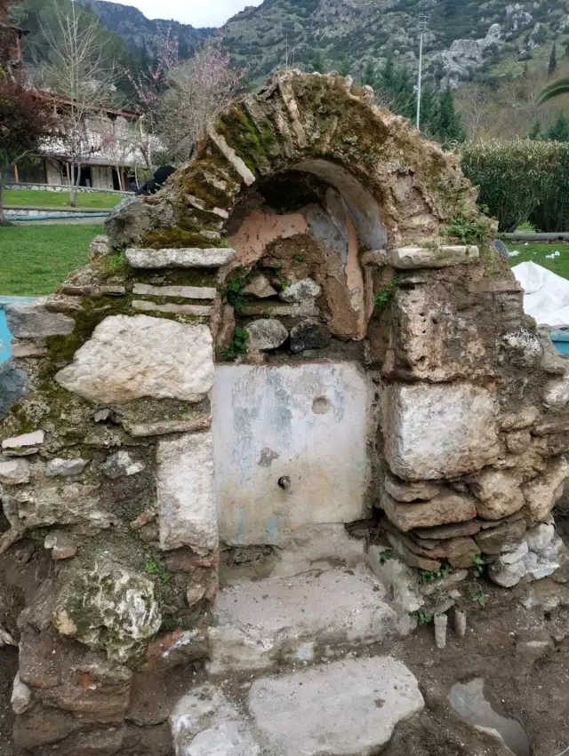 Şehzadeler Belediyesi tarihi beş çeşmeyi restore edecek