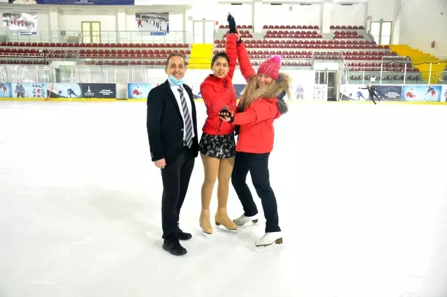 (Özel haber) Sıcağı sevmediği için buz patenine başladı, lisanslı sporcu oldu (Özel haber) Sıcağı sevmediği için buz patenine başladı, lisanslı sporcu oldu