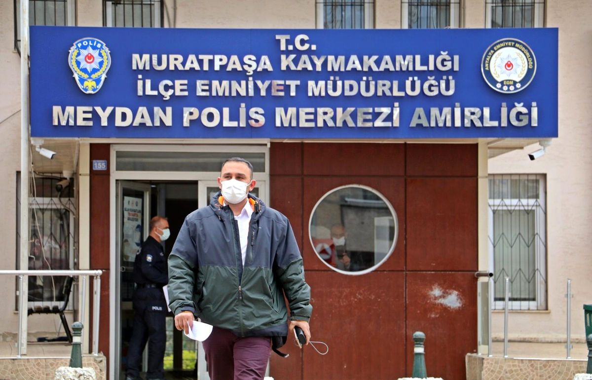Sokak ortasında dayak yiyen kadını kurtarmak için hayatını böyle hiçe saydı...'Yine olsa yine yaparım'