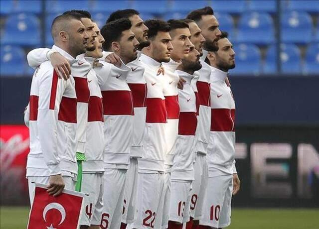 The premiums distributed to the players of the A National Team were astonishing, a new premium debate was born. The premiums distributed to the players of the A National Team were astonishing, a new premium debate was born.