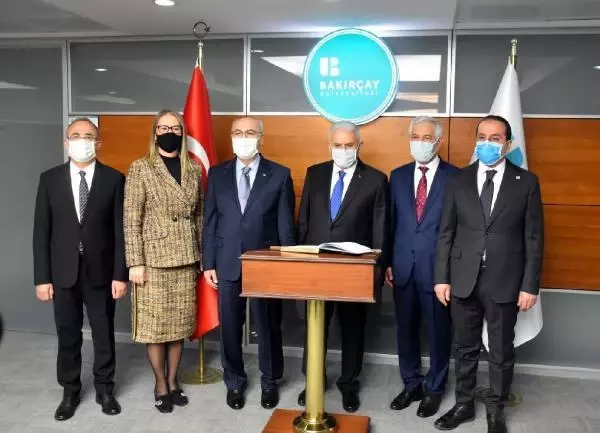 İZMİR AK Parti Genel Başkanvekili Yıldırım, Menemen'de partililere seslendi İZMİR AK Parti Genel Başkanvekili Yıldırım, Menemen'de partililere seslendi