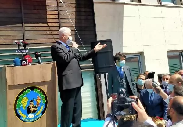 İZMİR AK Parti Genel Başkanvekili Yıldırım, Menemen'de partililere seslendi İZMİR AK Parti Genel Başkanvekili Yıldırım, Menemen'de partililere seslendi