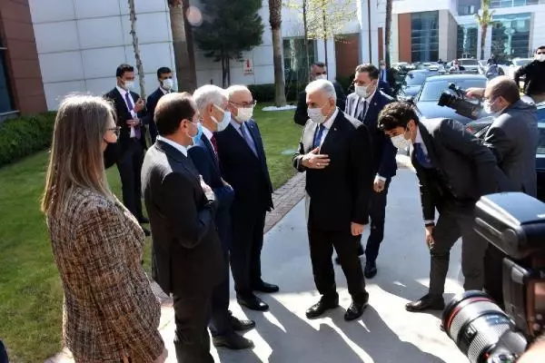 İZMİR AK Parti Genel Başkanvekili Yıldırım, Menemen'de partililere seslendi İZMİR AK Parti Genel Başkanvekili Yıldırım, Menemen'de partililere seslendi