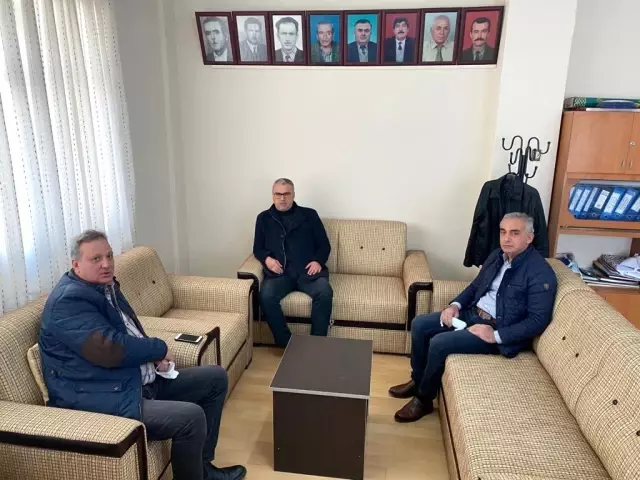 Aydın Büyükşehir Belediyesi Efeler'in muhtarları ile bir arada Aydın Büyükşehir Belediyesi Efeler'in muhtarları ile bir arada
