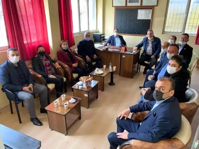Aydın Büyükşehir Belediyesi Efeler'in muhtarları ile bir arada Aydın Büyükşehir Belediyesi Efeler'in muhtarları ile bir arada