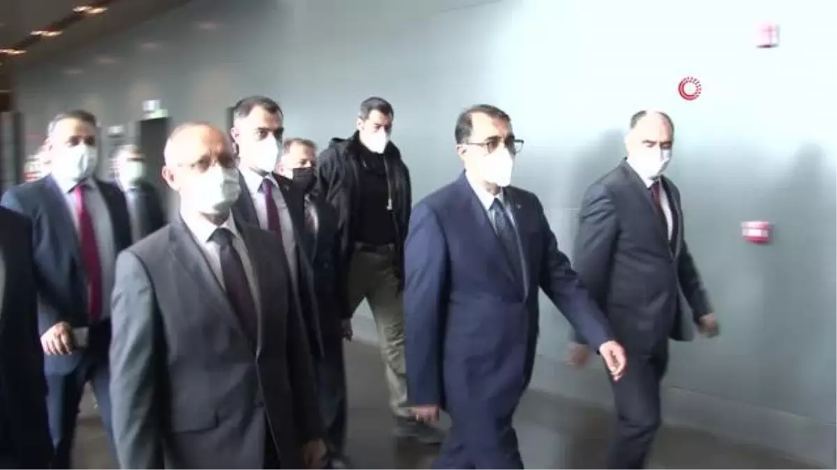 Son dakika haber! Bakan Dönmez: 'Elektrik ve doğalgazda yatırım hedefimiz 612 milyon lira'