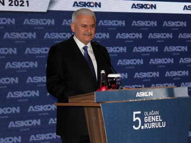 Binali Yıldırım: 'Gelişmeler Türkiye'ye çok büyük fırsat penceresi açıyor, bunu görmemiz lazım' Binali Yıldırım: 'Gelişmeler Türkiye'ye çok büyük fırsat penceresi açıyor, bunu görmemiz lazım'