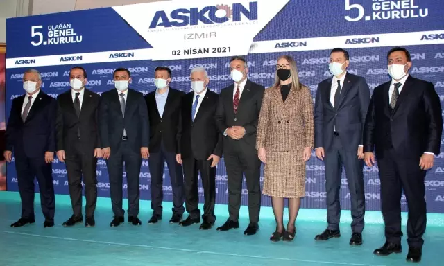 Binali Yıldırım: 'Gelişmeler Türkiye'ye çok büyük fırsat penceresi açıyor, bunu görmemiz lazım' Binali Yıldırım: 'Gelişmeler Türkiye'ye çok büyük fırsat penceresi açıyor, bunu görmemiz lazım'