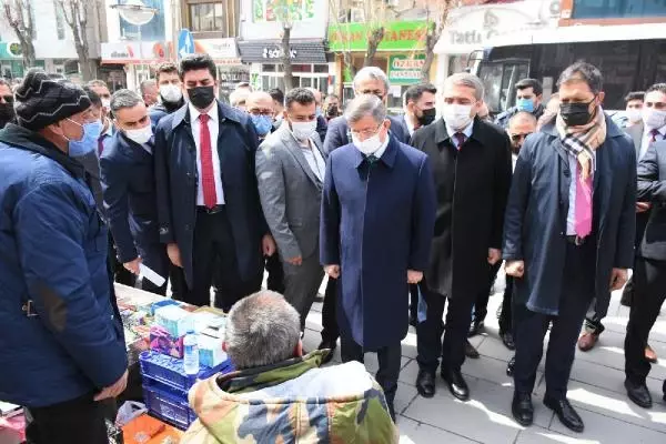 AKSARAY Davutoğlu, Aksaray'da esnafı ziyaret etti AKSARAY Davutoğlu, Aksaray'da esnafı ziyaret etti