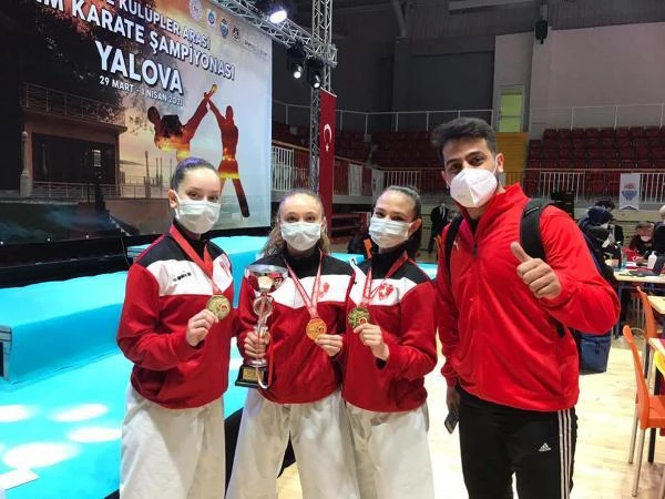 Denizli'nin karateci kızları Türkiye Şampiyonası'na damga vurdu