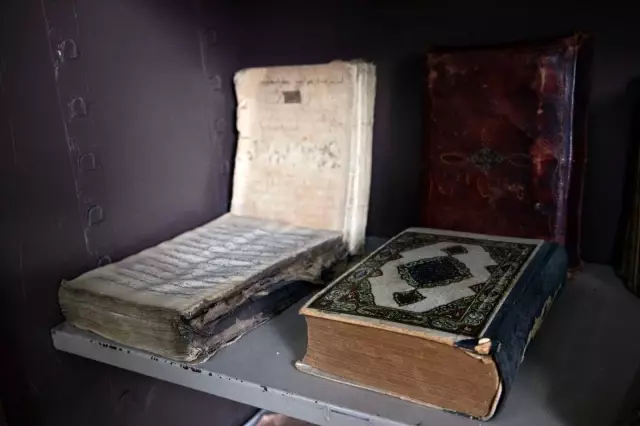 Dokuz Eylül Üniversitesindeki yazma eserler araştırmacıların kullanımına açıldı