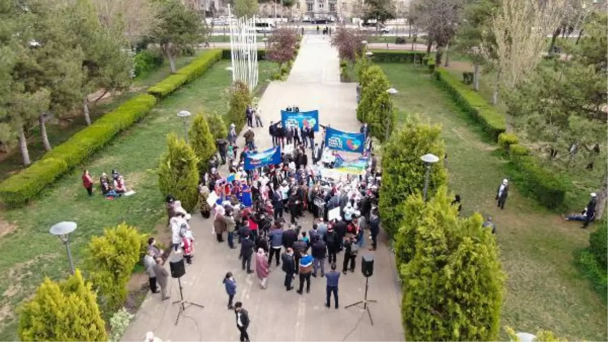 Diyarbakır'da, otizmli çocuklar için farkındalık yürüyüşü