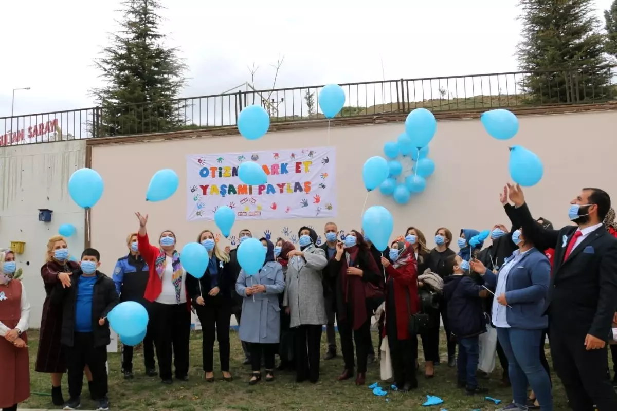 Elazığ'da, 'Otizm Farkındalık Günü' etkinliği