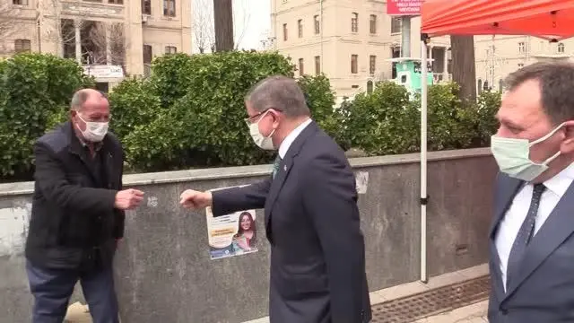 Gelecek Partisi Genel Başkanı Davutoğlu, kanaat önderleriyle bir araya geldi Gelecek Partisi Genel Başkanı Davutoğlu, kanaat önderleriyle bir araya geldi