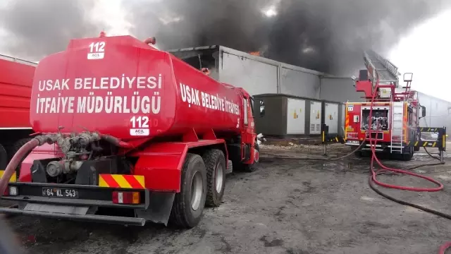 Son dakika haber... İplik fabrikasında çıkan yangın, 5 saatlik çalışmada kontrol altına alındı Son dakika haber... İplik fabrikasında çıkan yangın, 5 saatlik çalışmada kontrol altına alındı