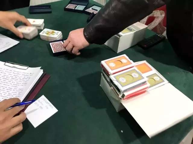 Kahramanmaraş'ta kumar oynayanlara baskın Kahramanmaraş'ta kumar oynayanlara baskın