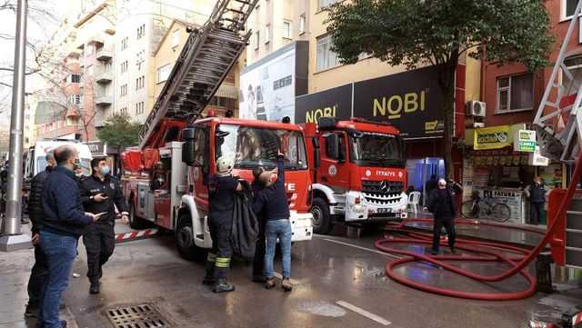 mangal yapmak icin yaktiklari ates binayi kul 7 14039080 o