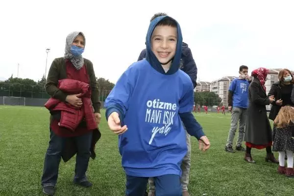 Son dakika! Manisa FK Akademi otizmli çocuklarla buluştu ...