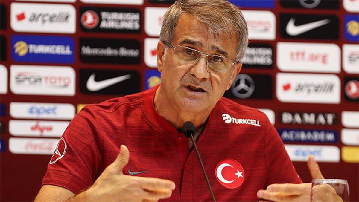 Milli Takım'a prim dağıtıldığı iddialarına Teknik Direktör Şenol Güneş'ten sert yanıt geldi