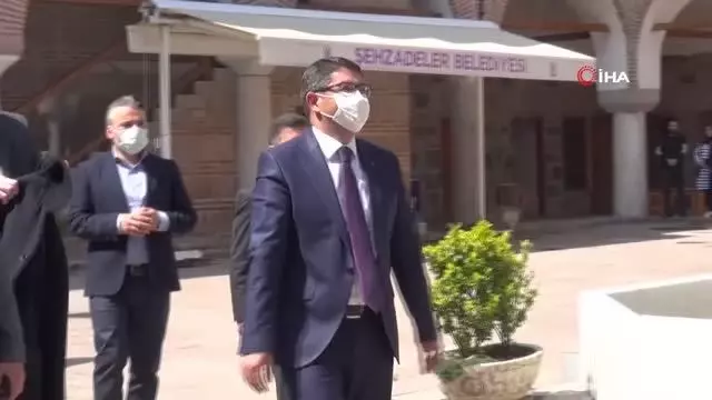Otizmli bireyler ahşap boyama etkinliğinde buluştu